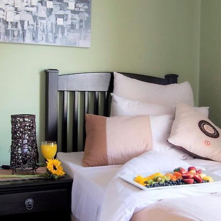 Summer Garden Guest House Беноні Екстер'єр фото
