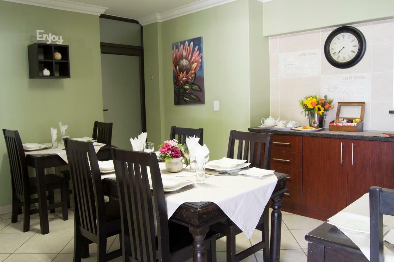 Summer Garden Guest House Беноні Екстер'єр фото